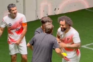 浦和红钻vs东京绿茵赛程直播_浦和红钻vs东京绿茵高清直播_浦和红钻vs东京绿茵无插件直播